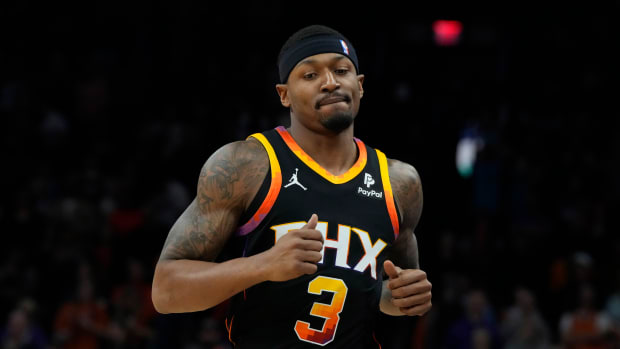 Phoenix Suns guard Bradley Beal (3) reacts after scoring against the New York Knicks in the first half at Footprint Center.